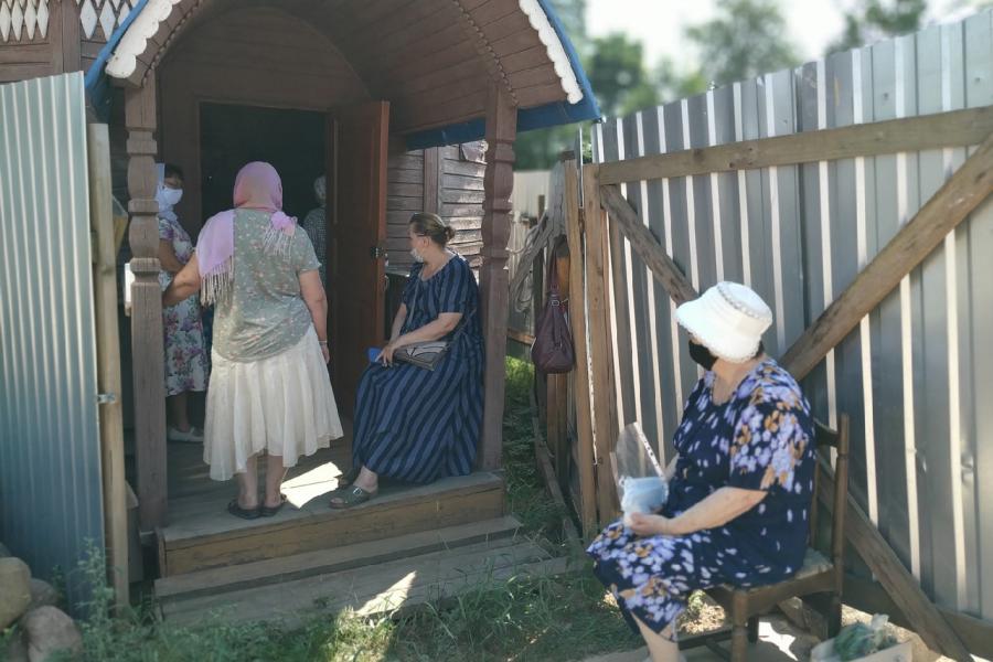 Престольный праздник Косьмы и Дамиана Святых Бессребренников и Чудотворцев в Вырской часовне